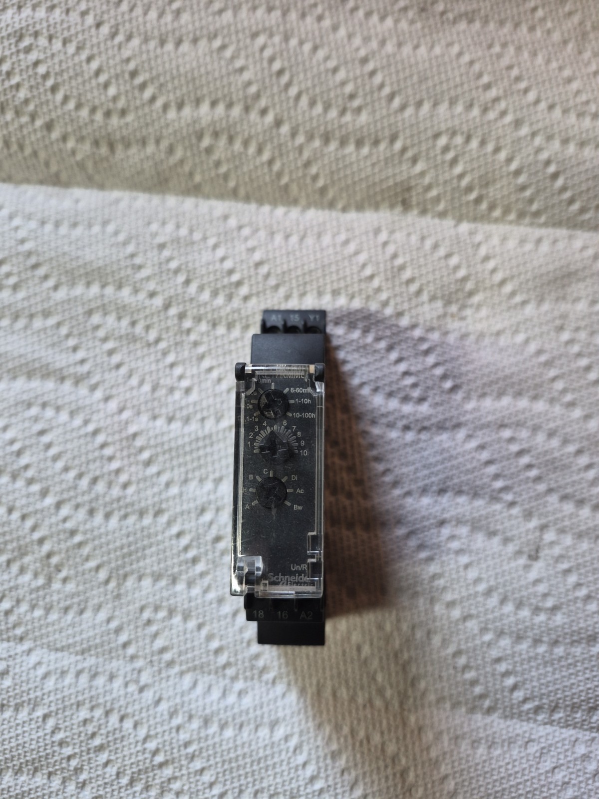 Time Relay RE17RMMU 24-240VAC 8AMP, 24vdc