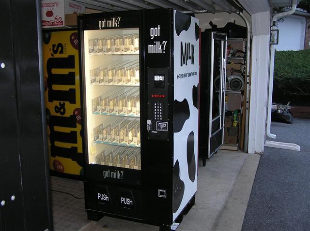 SNACK or SODA VENDING MACHINE #413 HIGH SECURITY KEY / Free Ship!