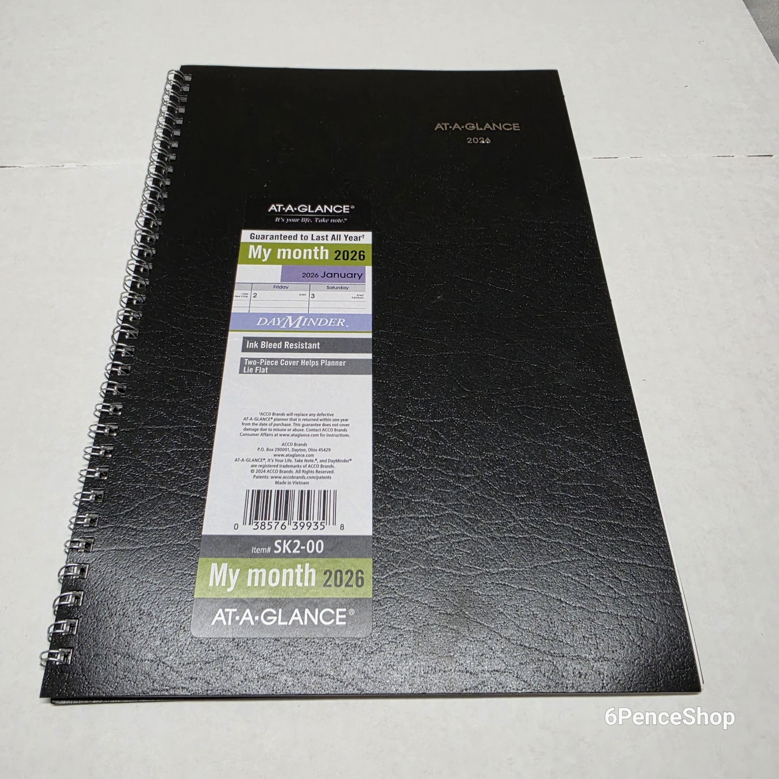 AT-A-GLANCE 2026 Monthly Planner Spiral 1 EA Large, 8″ x 12″