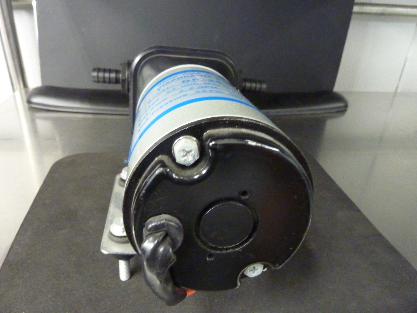 Micro High Pressure DP-35 Diaphragm Pump 24VDC 4.8A 3.2GPM 35PSI 12 L/min(30944)