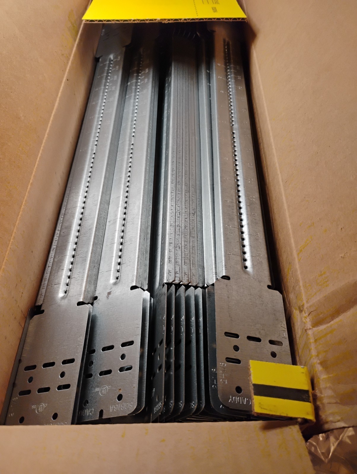 50, nVent Caddy SGB16A Screw Gun Bracket 16″ Stud Spacing – Fast Ship