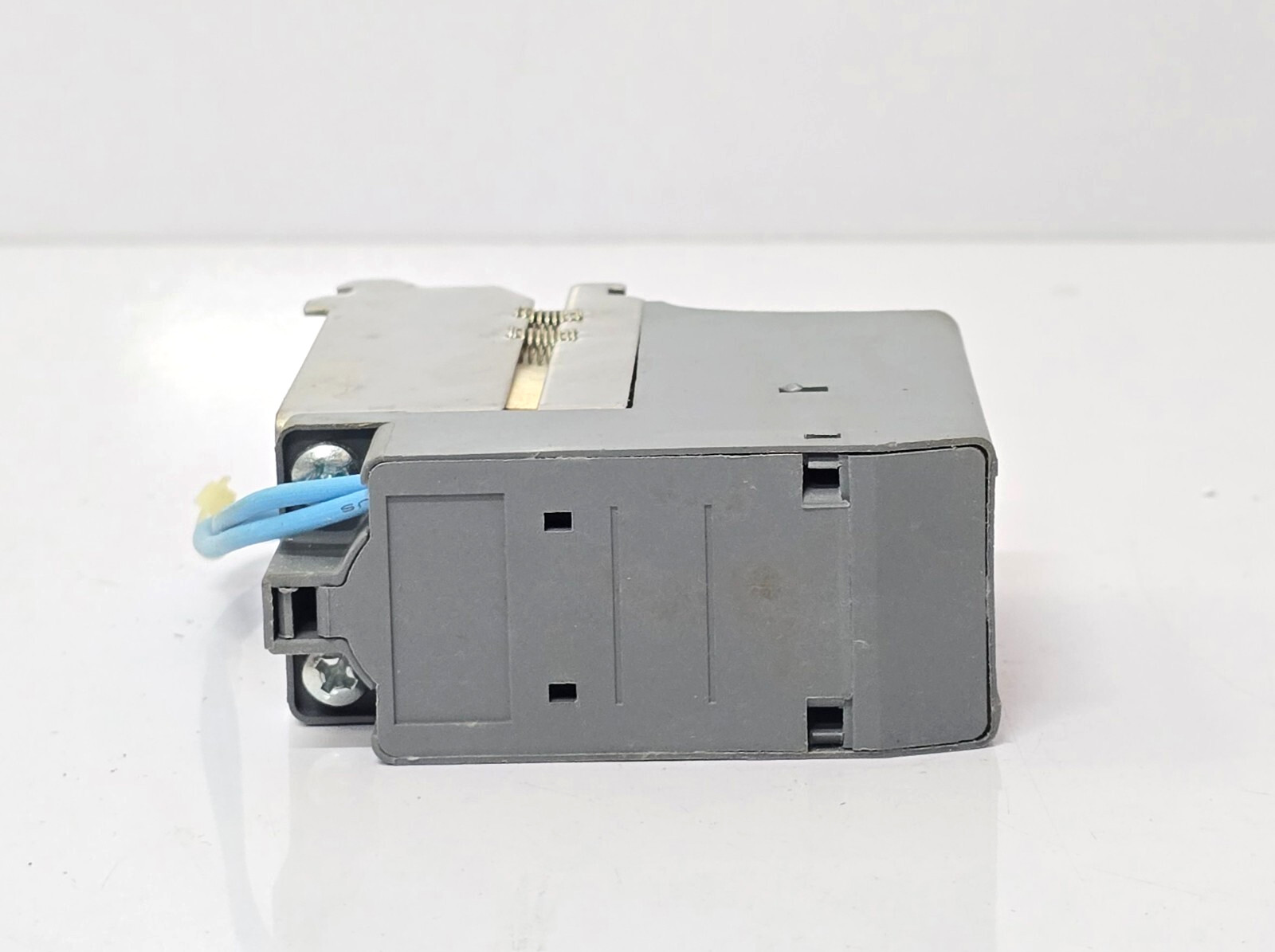 GE GUVT400AS UV RELEASE 380-415V 350VA INRUSH 40VA STEADY STATE