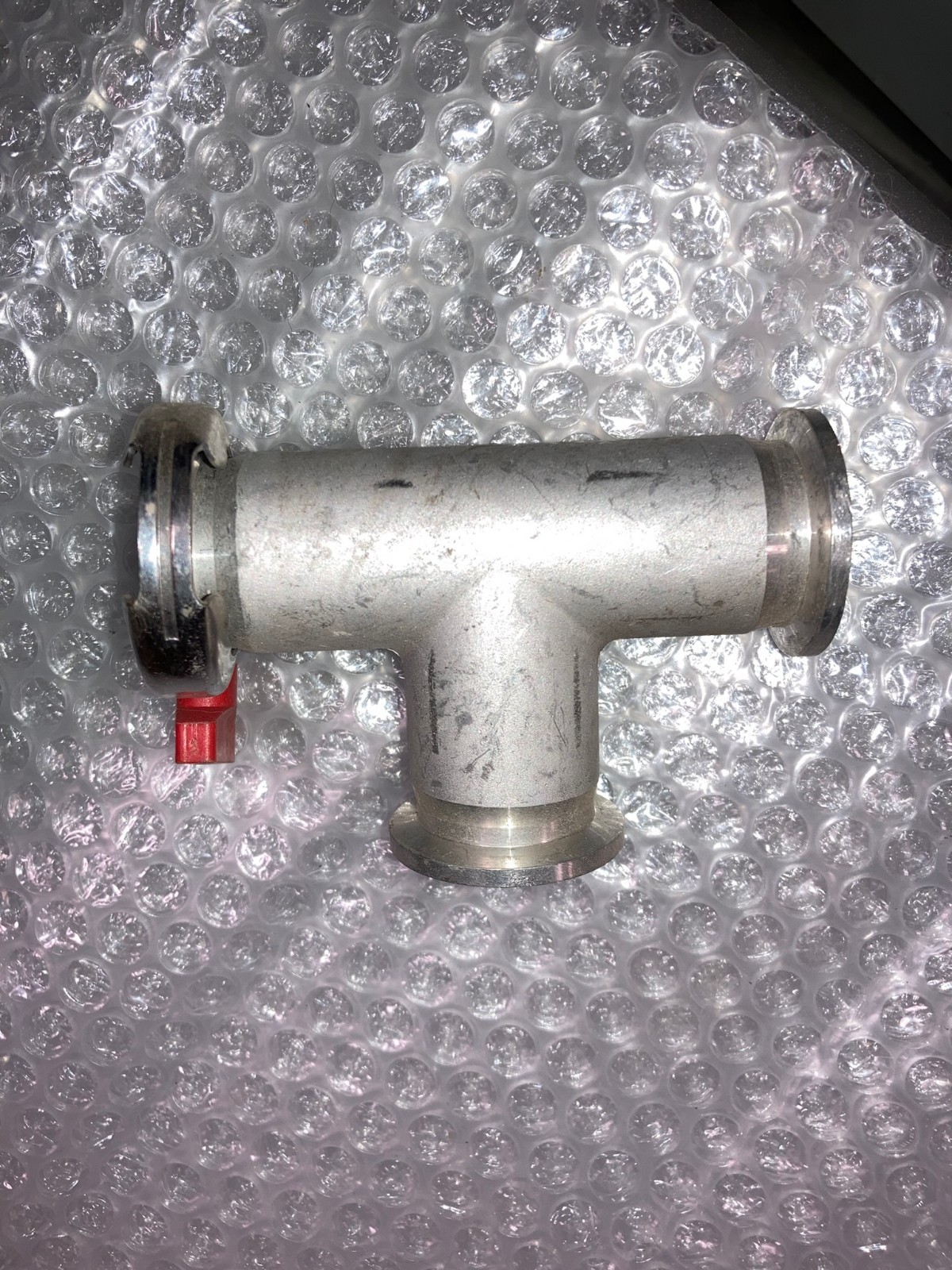Veeco Vacuum Pump Tee Elbow – Used