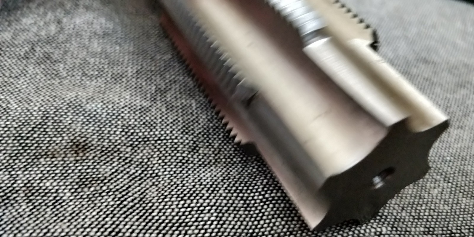 1-1/2″-12 NF tap with pilot WITH PILOT COMRAC