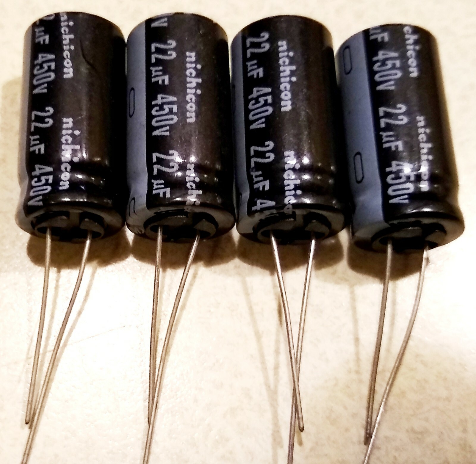 4 pieces 22uf NICHICON 450V great for tube amps VY(M) 12mm X 25mm