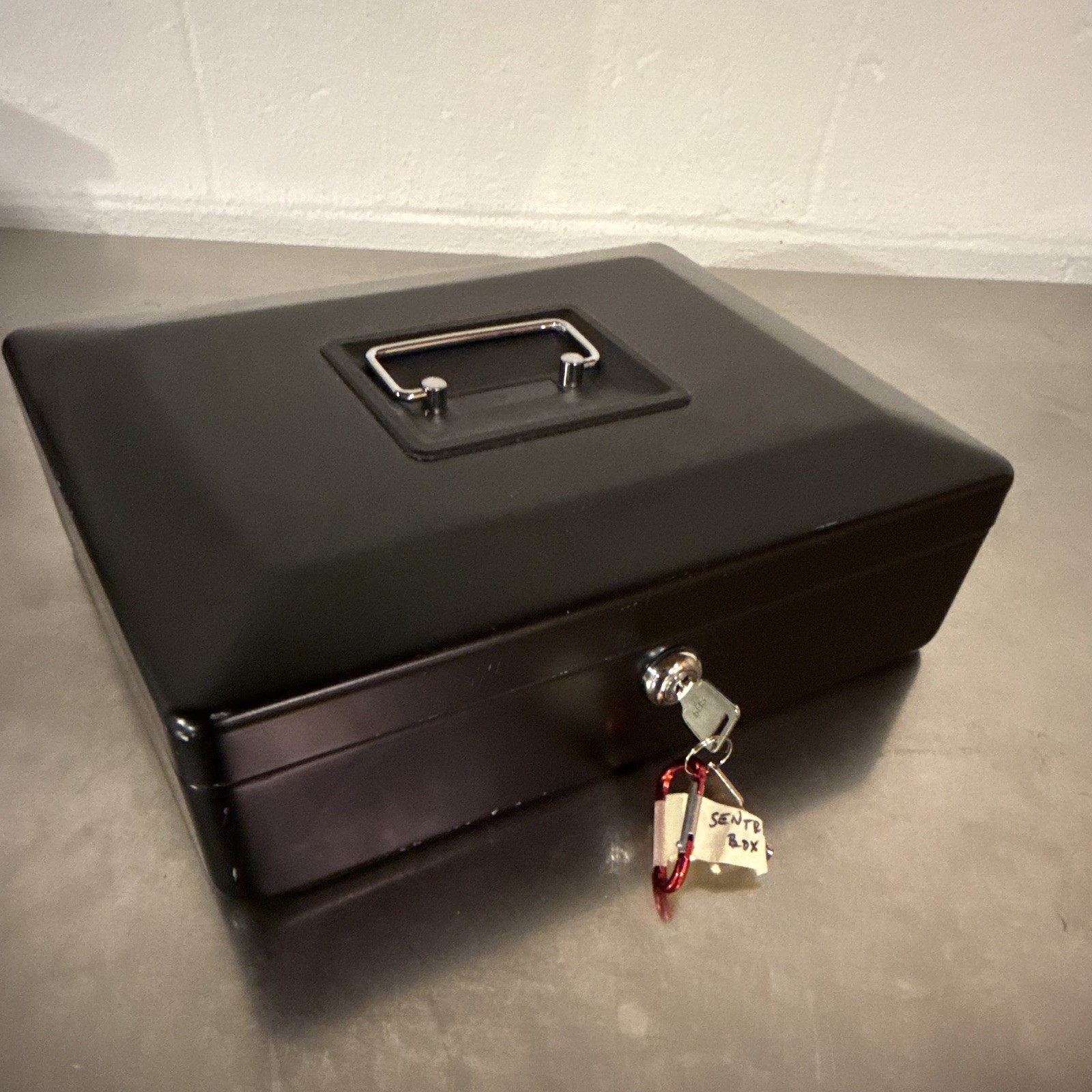 Black Metal Locking Cash Box, Portable Carry Handle, Key Lock w/ Keys