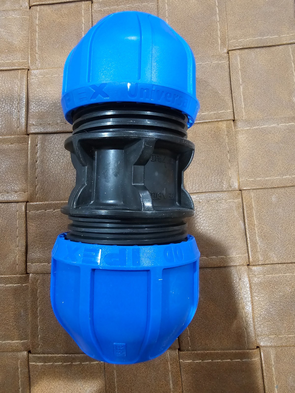IPEX 255402 Universal Transition Coupling 1.06” to 1.3/4”