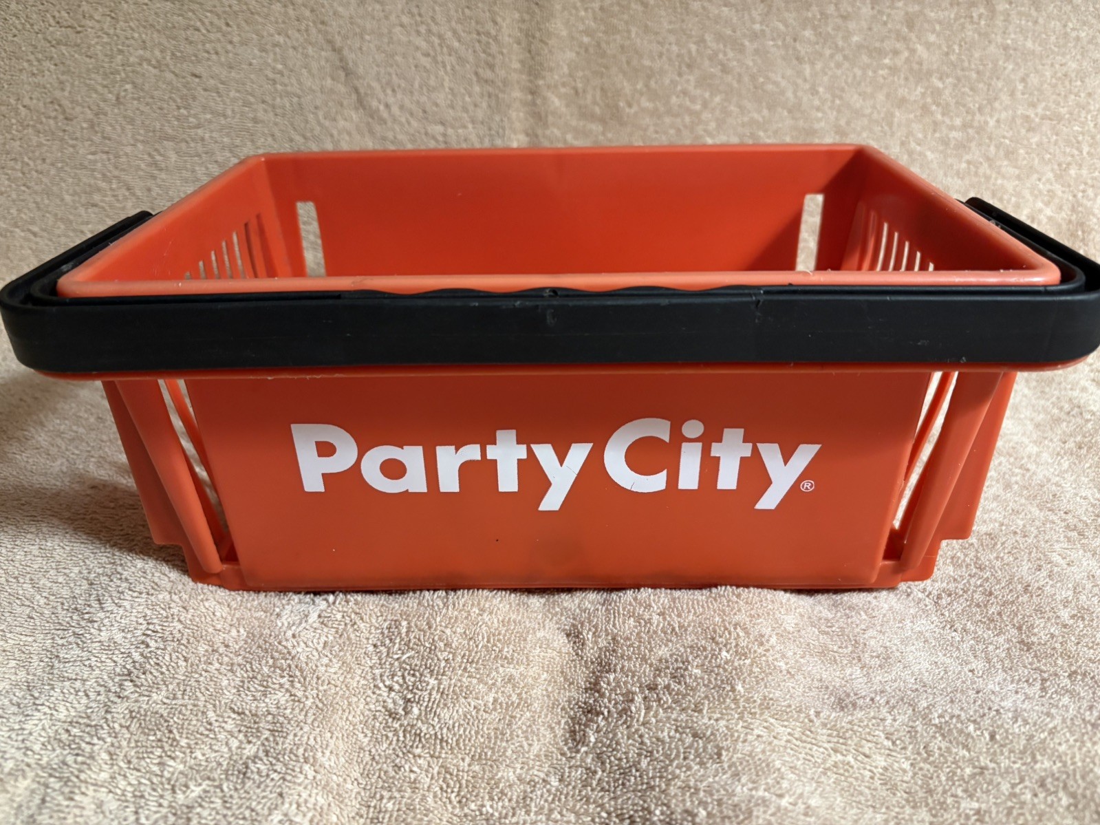 Red Party City Child Size Plastic Grocery Shopping Hand Basket Sturdy