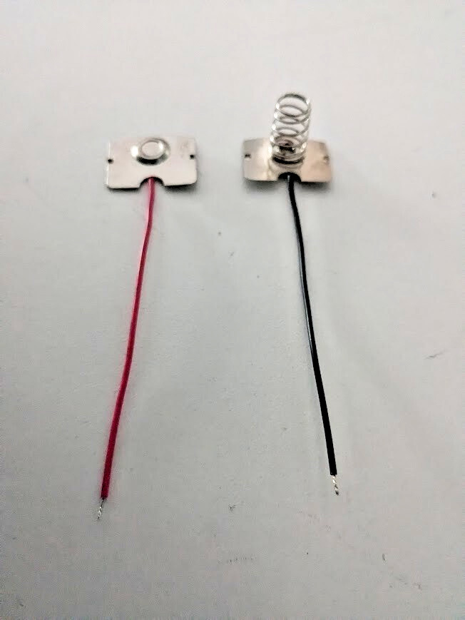 (100 Pairs) Battery Springs Metal Contact Plate Positive to Negative – C Battery