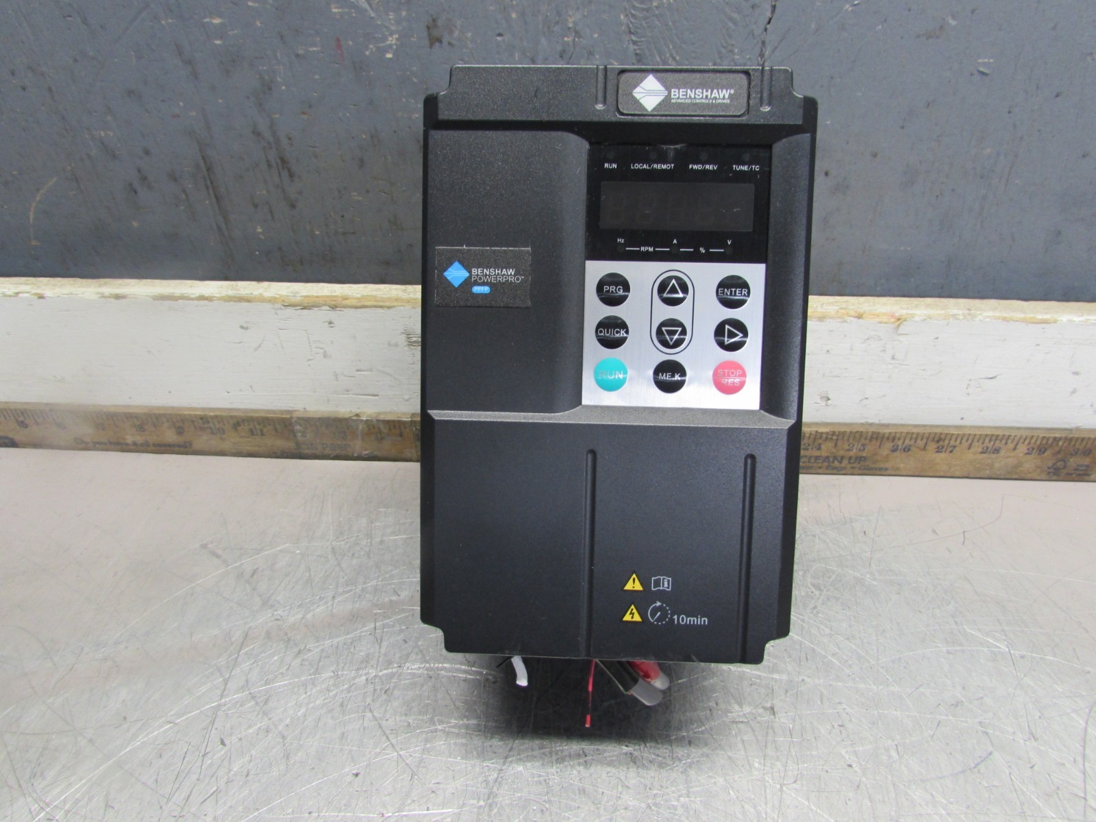 Benshaw RSI-PPVC-0003-4-3-B-IP20-IM, 3hp VFD, 3ph /480V /5A, Clean! MAKE OFFER!