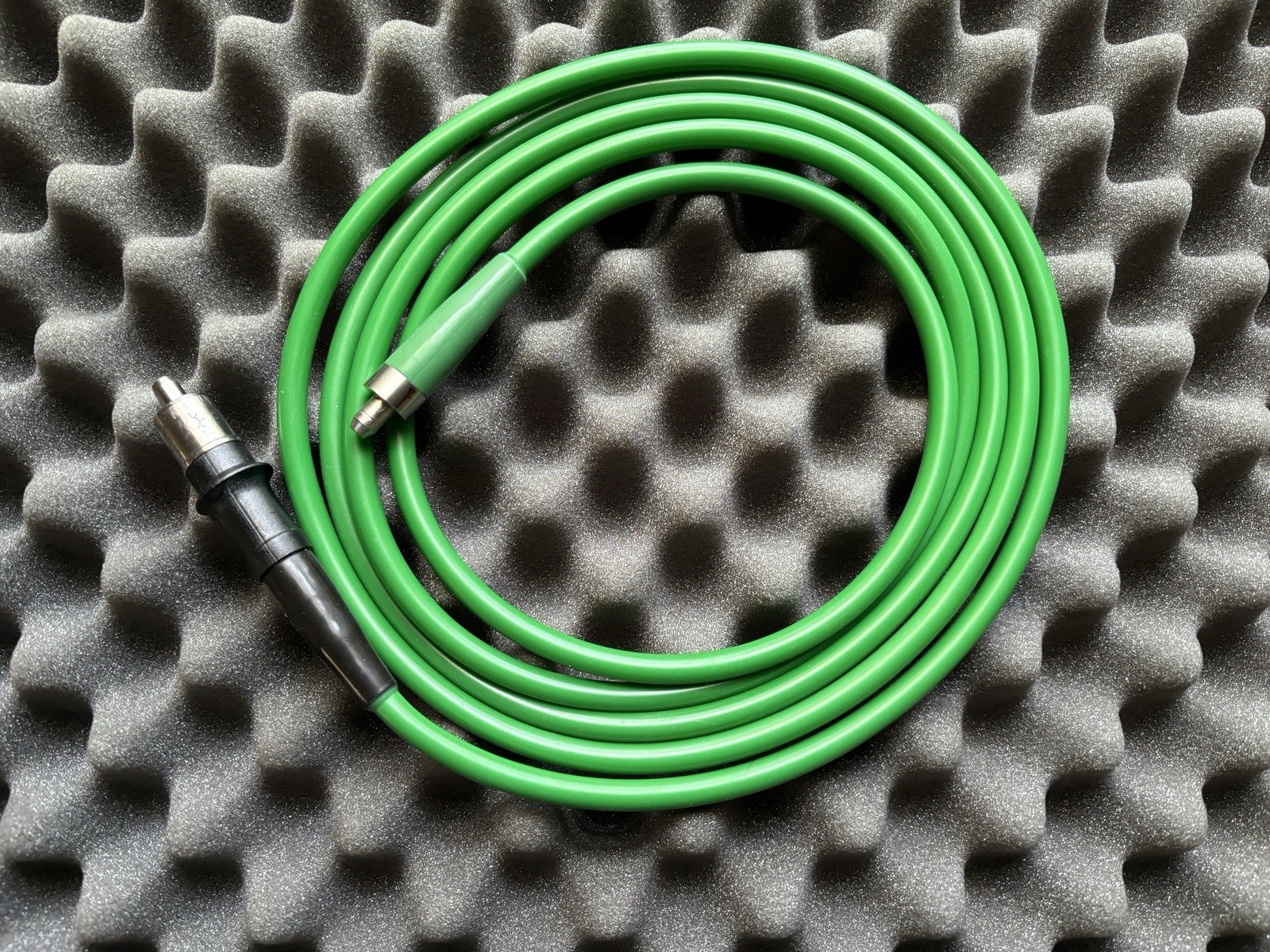 Stryker 233-050-400 AIM SafeLight Fiber Optic Cable & Henke Dyonic Storz Adapter
