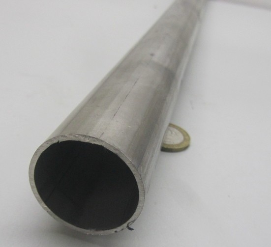 304 Stainless Steel Tube 1.25 OD x 1.120″ ID x .065″ Wall x 5 Foot Length