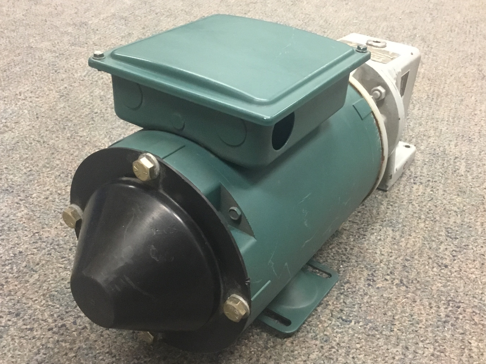 Reliance Electric – P/N: P56H6604G – Motor + Stober Drives C002N0105MR143/050