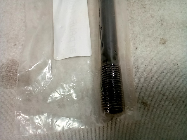 Arpau5.400-1Lub Individual head stud