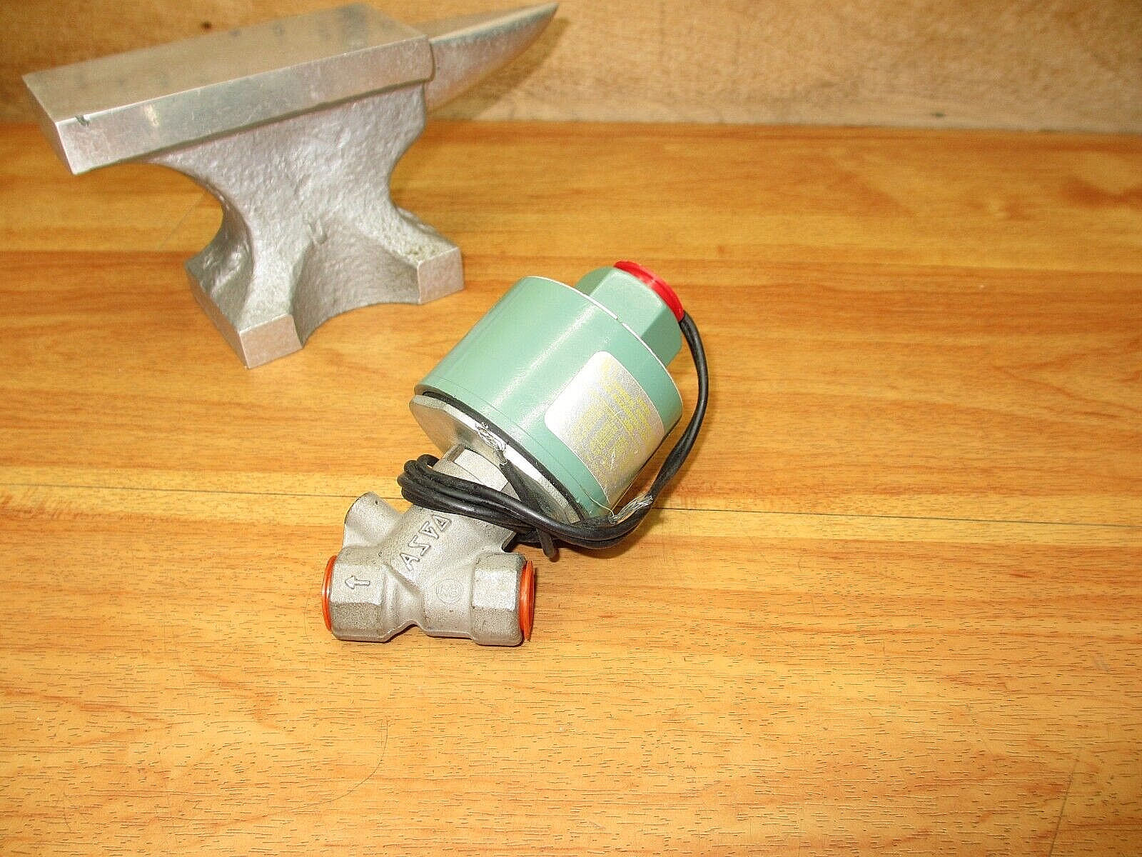 ASCO 8211A36 *NEW* Solenoid Valve Red Hat 8211A-36