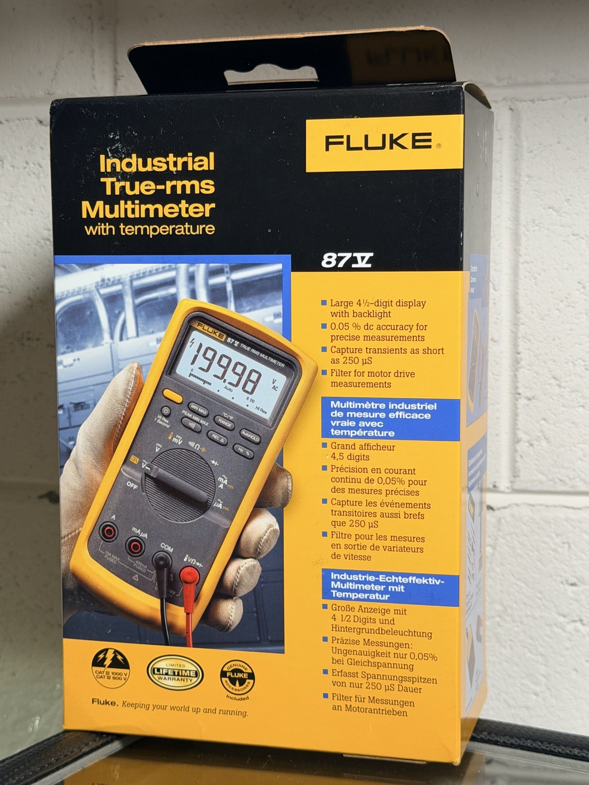 Fluke Digital Multimeter: TRMS CAT III 1000V CAT IV, 1000 V Max AC Volt Measure