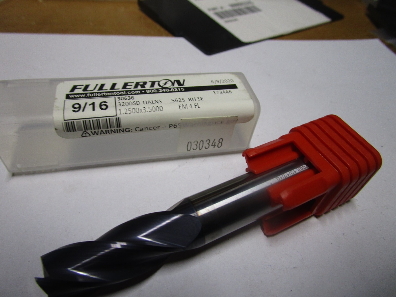 FULLERTON 4-Flute 30° Helix 3200 GP End Mills TIALN RH Spiral Square 9/16