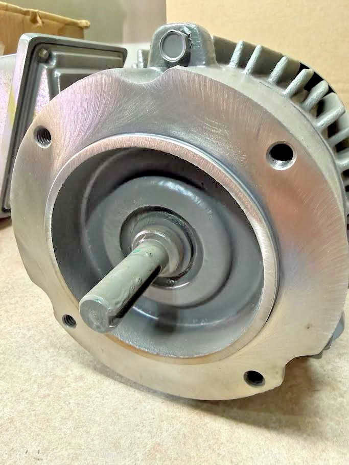 Toshiba B0024FLF2AOZ 2 HP 3-Phase Induction Motor 1740 RPM TEFC 56 Frame – NIB