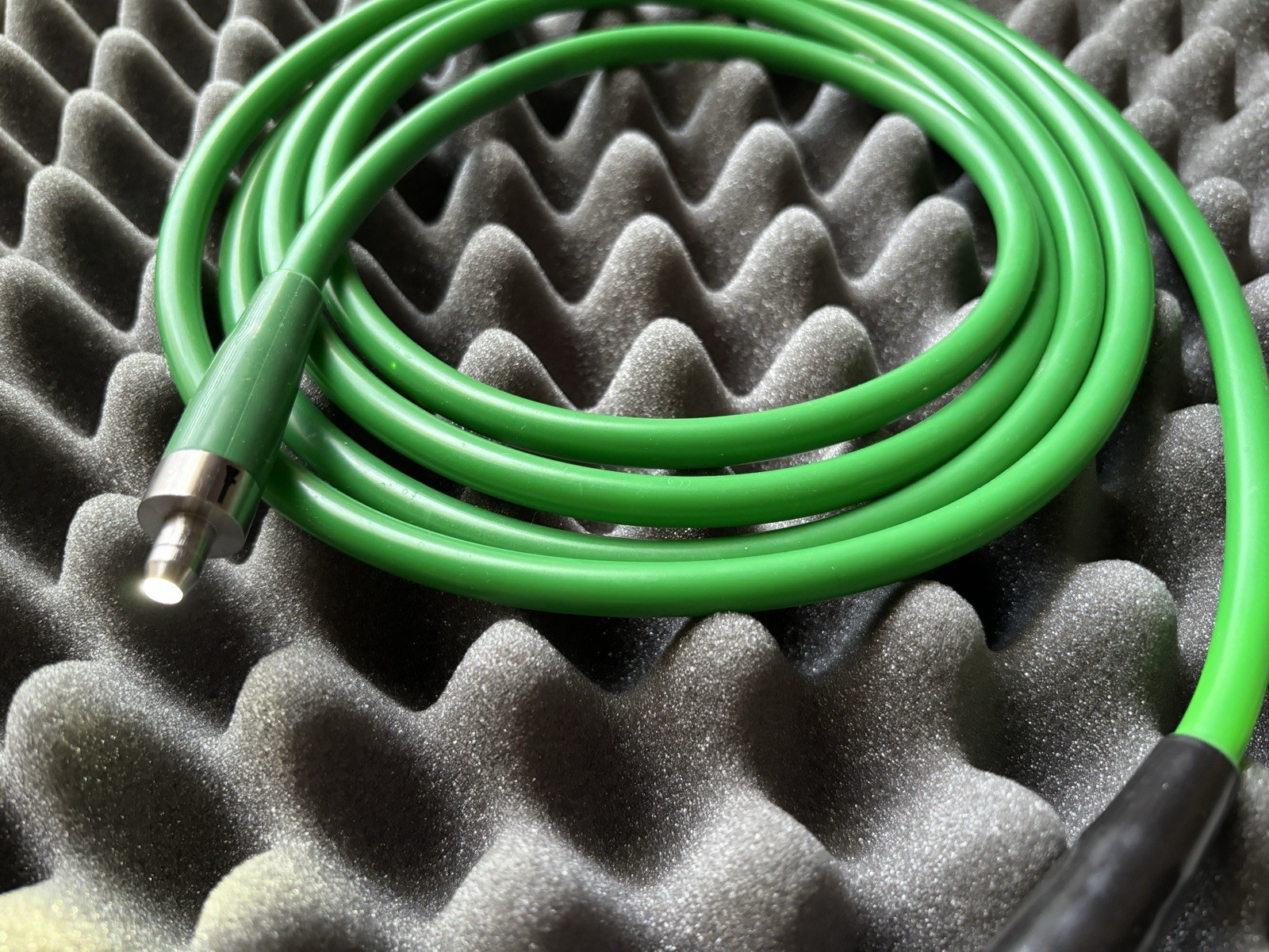 Stryker 233-050-400 AIM SafeLight Fiber Optic Cable & Henke Dyonic Storz Adapter
