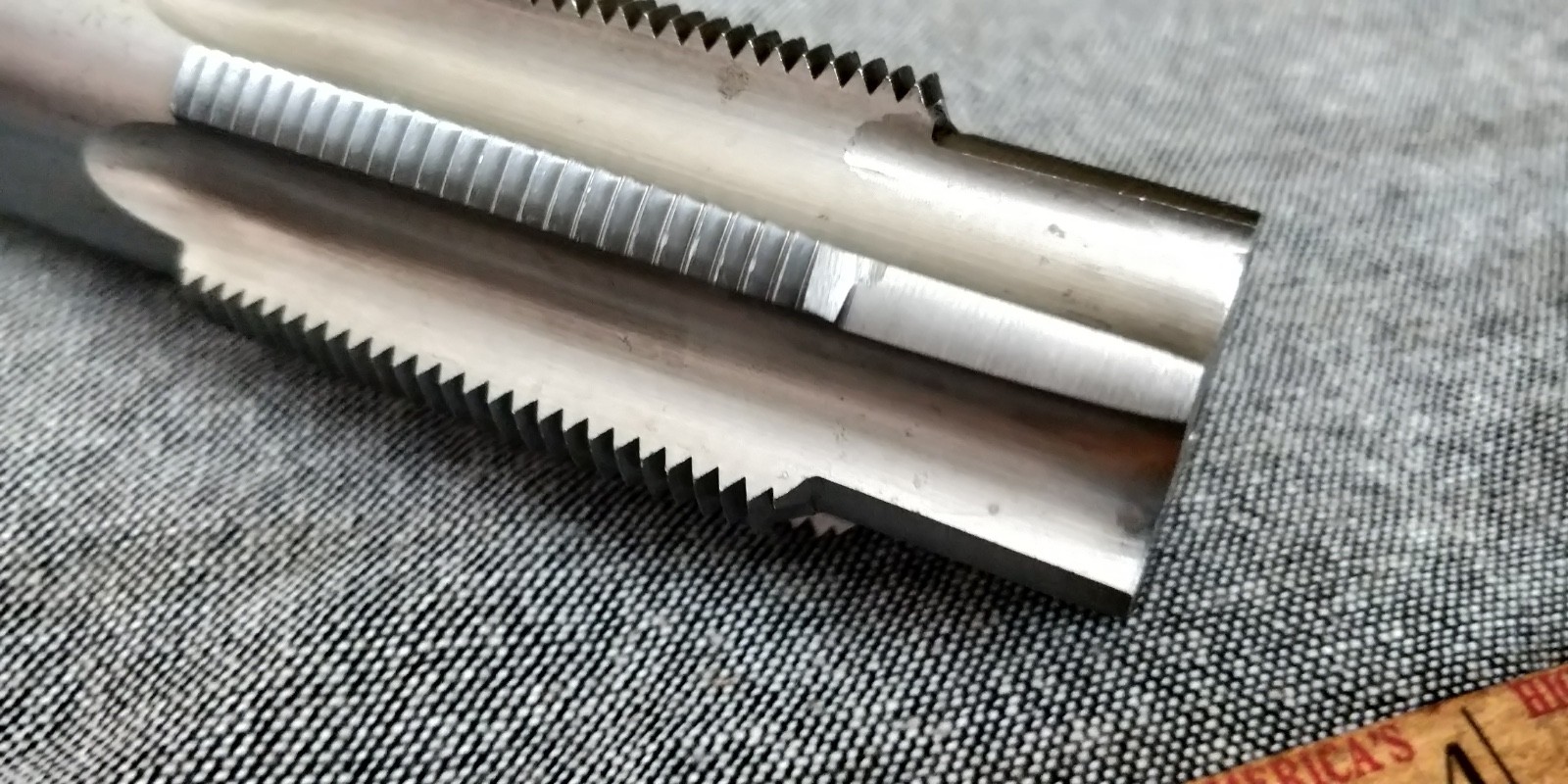 1-1/2″-12 NF tap with pilot WITH PILOT COMRAC