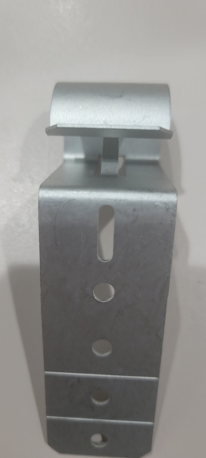 100 New Generic CS812D NVENT CADDY Conduit Support Clip for deep box