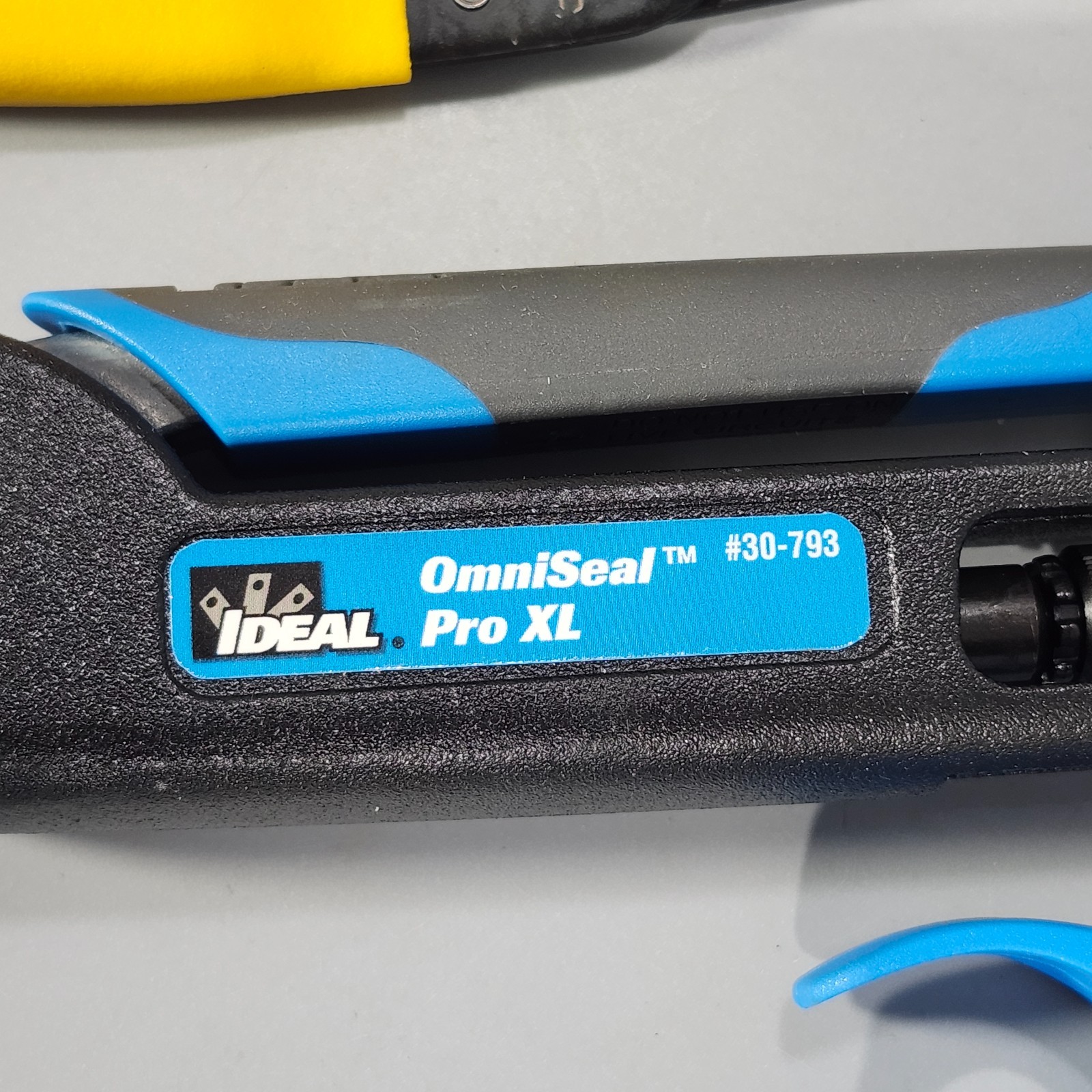 Ideal 33-639 Pro Compression Starter Kit Coax Cable Connector Cut Strip Tools