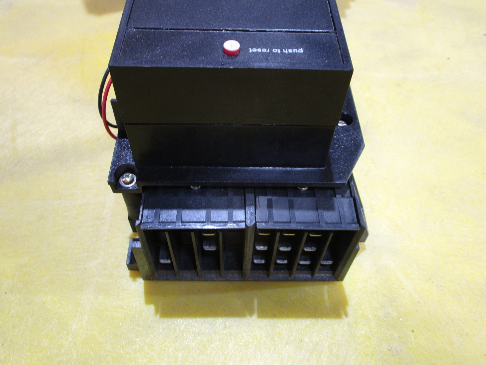 Merlin Gerin STR58U 2000 Amp