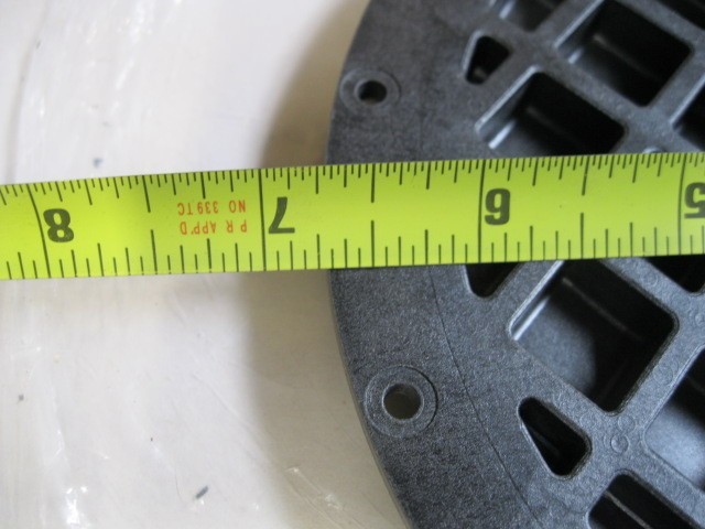 Round Plastic screw down End Cap Black 6″ hole cover