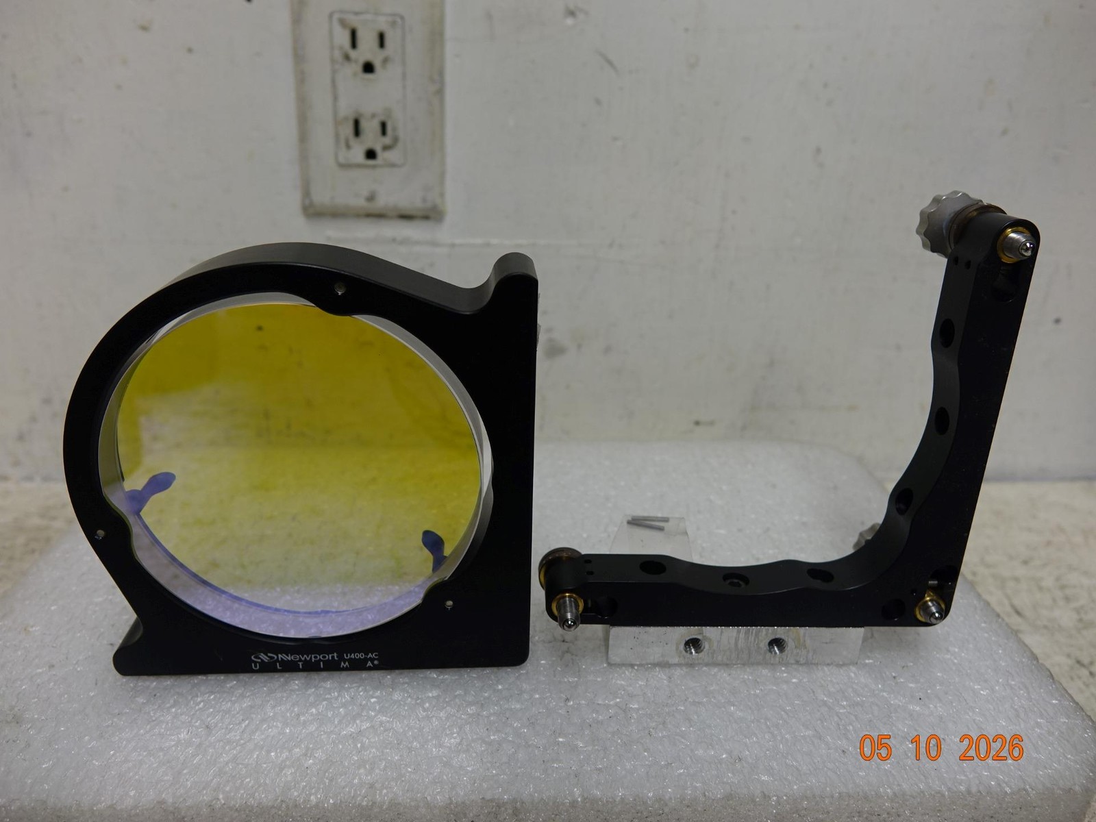 Newport Ultima U400-AC Mount with 4″ Laser Interferometer Reflective Mirror