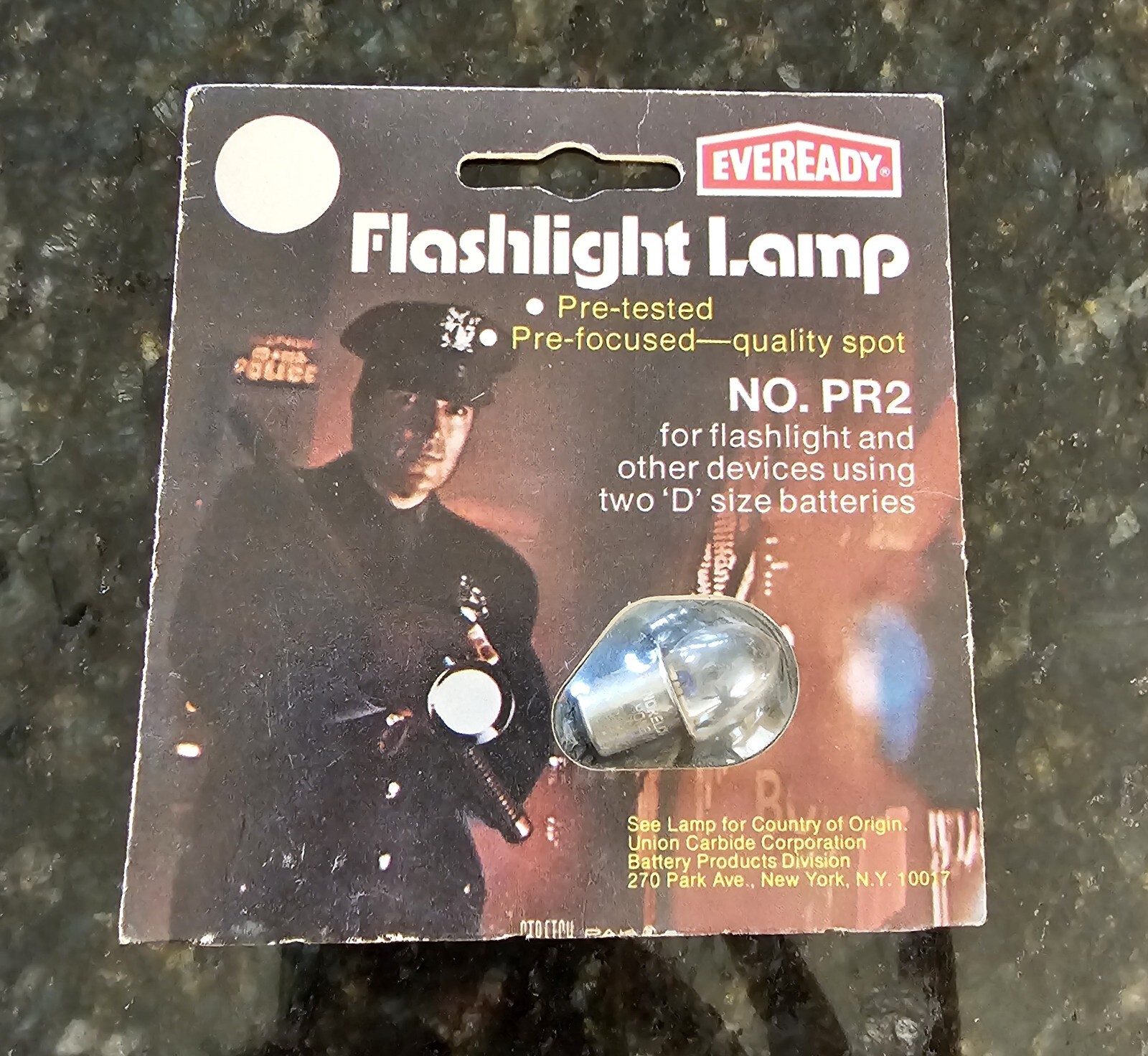 Eveready PR2BP Replacement Lamp Flashlight Bulbs Lantern light NEW OLD STOCK